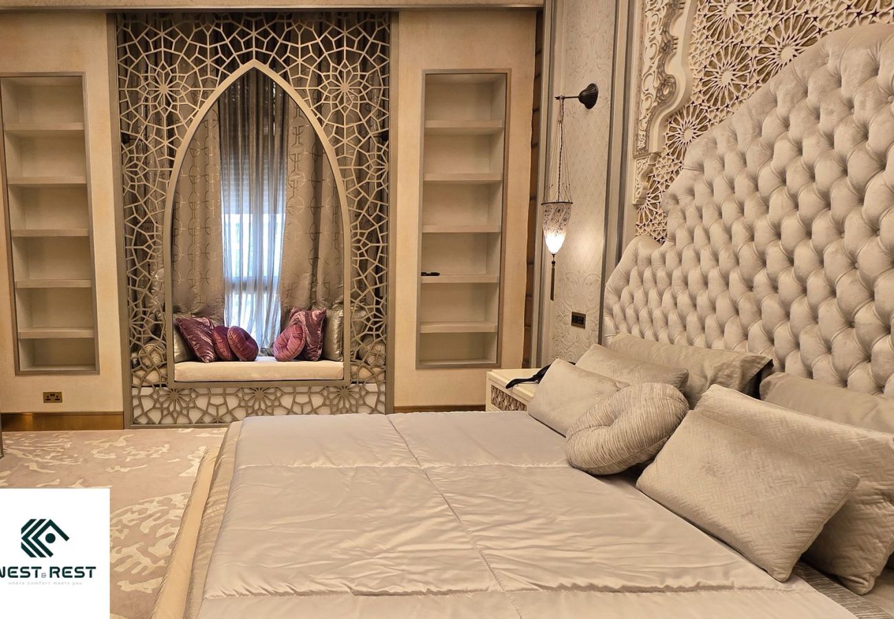 Villa in Dubai - Palatial 7-Bedroom Ultra-Luxury Villa with Private Diwan, Dual Pools, Private Lounge Club & Elite Finishes Villa in Dubai - Palatial 7-Bedroom Ultra-Luxury Villa with Private Diwan, Dual Pools, Private Lounge Club & Elite Finishes