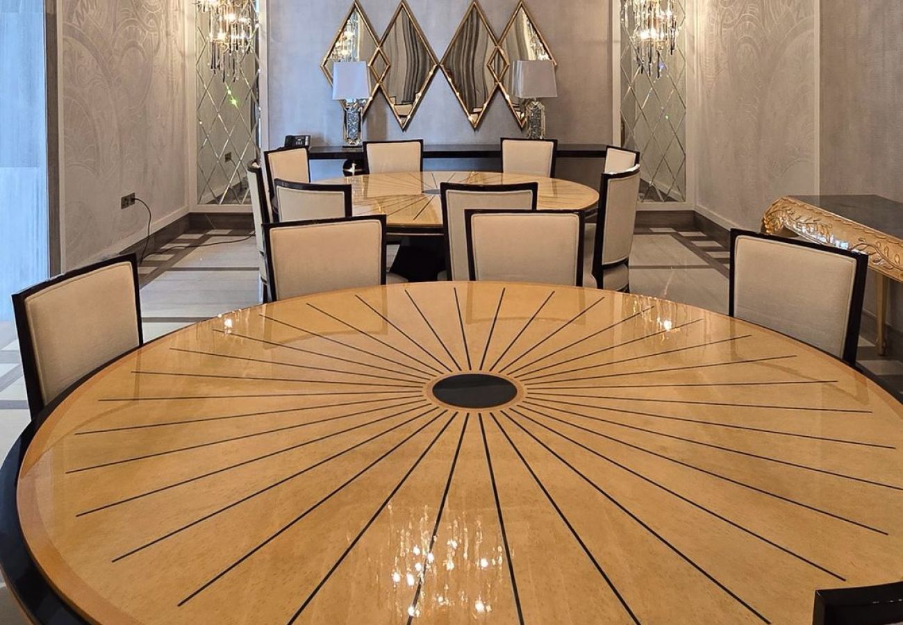 Villa in Dubai - Palatial 7-Bedroom Ultra-Luxury Villa with Private Diwan, Dual Pools, Private Lounge Club & Elite Finishes Villa in Dubai - Palatial 7-Bedroom Ultra-Luxury Villa with Private Diwan, Dual Pools, Private Lounge Club & Elite Finishes
