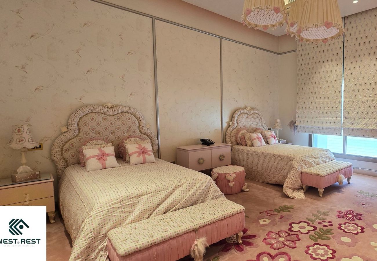 Villa in Dubai - Palatial 7-Bedroom Ultra-Luxury Villa with Private Diwan, Dual Pools, Private Lounge Club & Elite Finishes Villa in Dubai - Palatial 7-Bedroom Ultra-Luxury Villa with Private Diwan, Dual Pools, Private Lounge Club & Elite Finishes