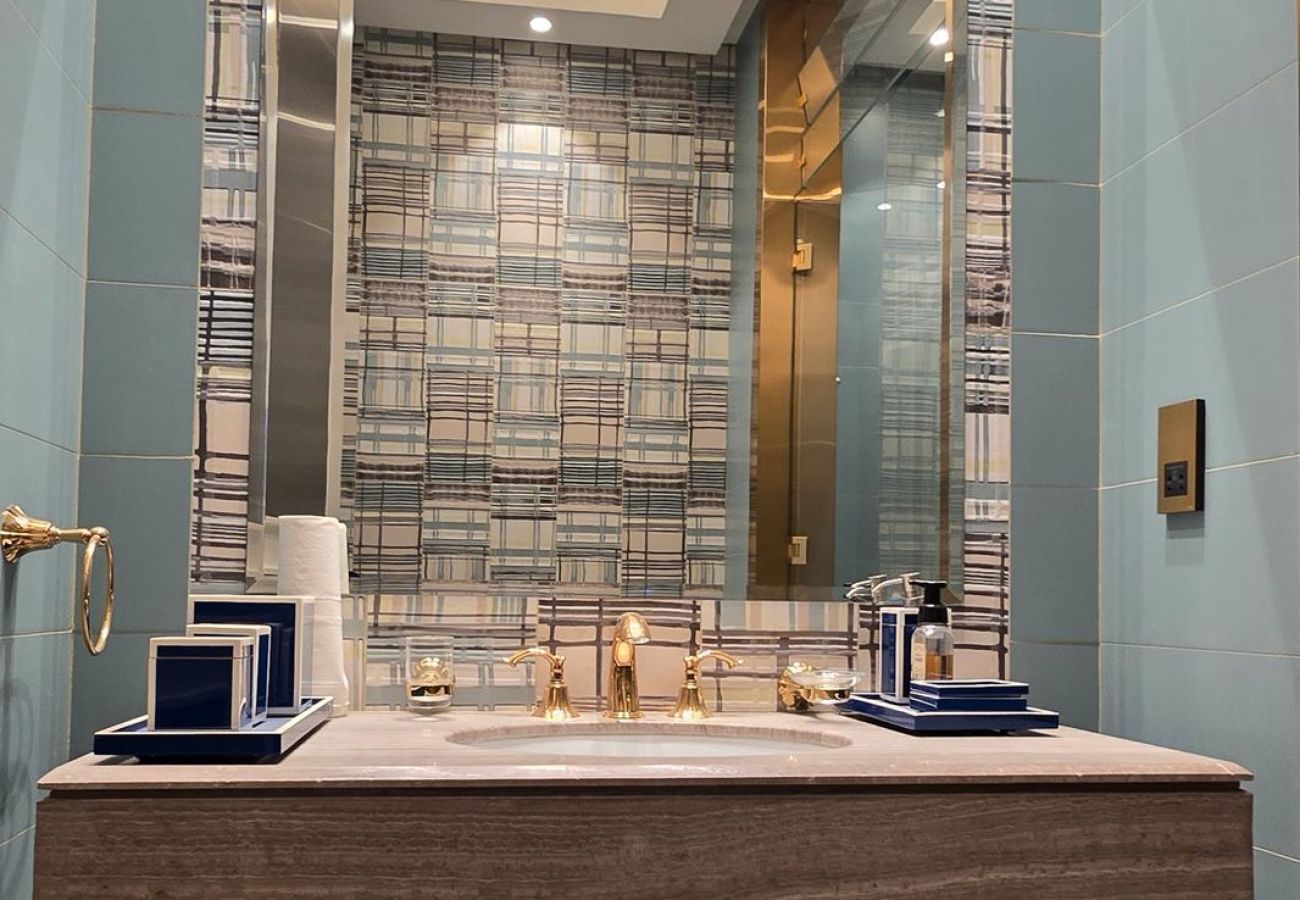 Villa in Dubai - Palatial 7-Bedroom Ultra-Luxury Villa with Private Diwan, Dual Pools, Private Lounge Club & Elite Finishes Villa in Dubai - Palatial 7-Bedroom Ultra-Luxury Villa with Private Diwan, Dual Pools, Private Lounge Club & Elite Finishes