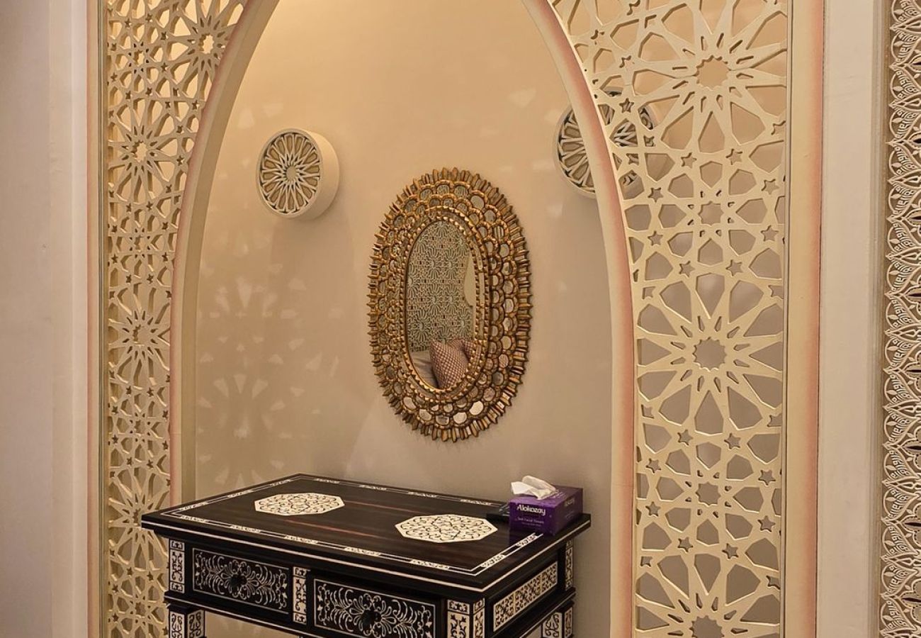 Villa in Dubai - Palatial 7-Bedroom Ultra-Luxury Villa with Private Diwan, Dual Pools, Private Lounge Club & Elite Finishes Villa in Dubai - Palatial 7-Bedroom Ultra-Luxury Villa with Private Diwan, Dual Pools, Private Lounge Club & Elite Finishes