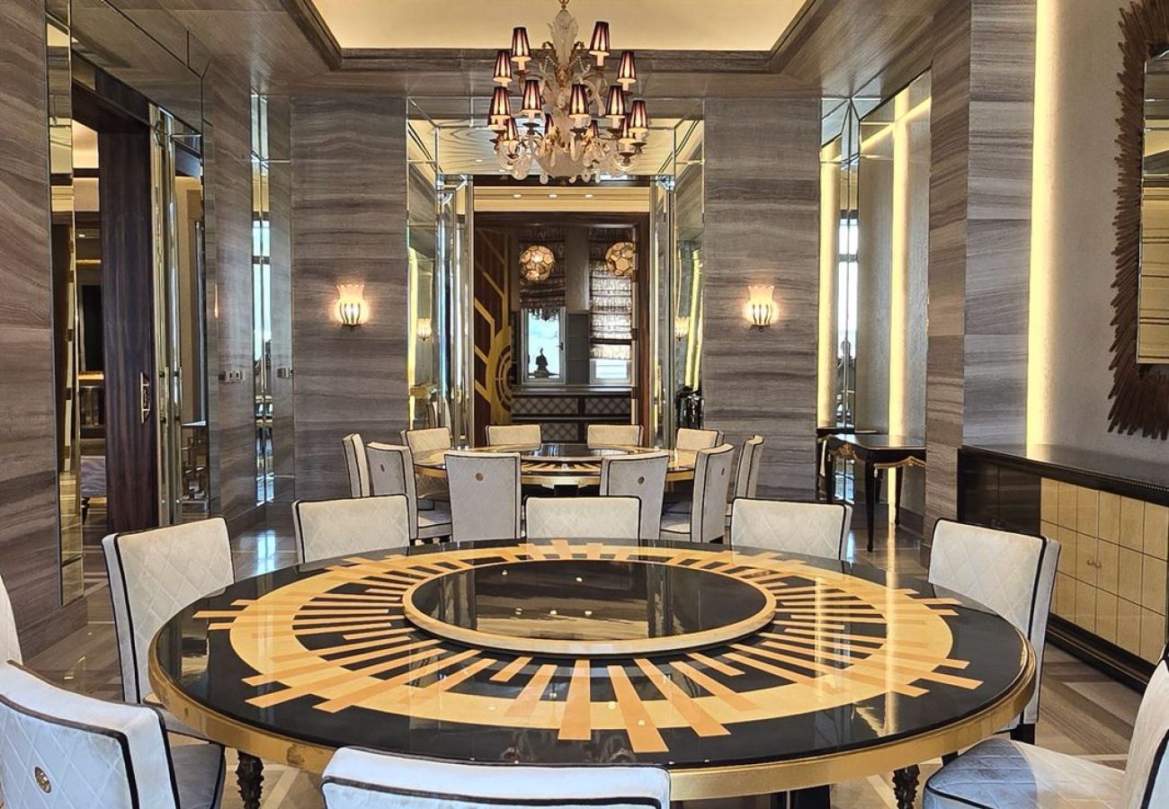Villa in Dubai - Palatial 7-Bedroom Ultra-Luxury Villa with Private Diwan, Dual Pools, Private Lounge Club & Elite Finishes Villa in Dubai - Palatial 7-Bedroom Ultra-Luxury Villa with Private Diwan, Dual Pools, Private Lounge Club & Elite Finishes