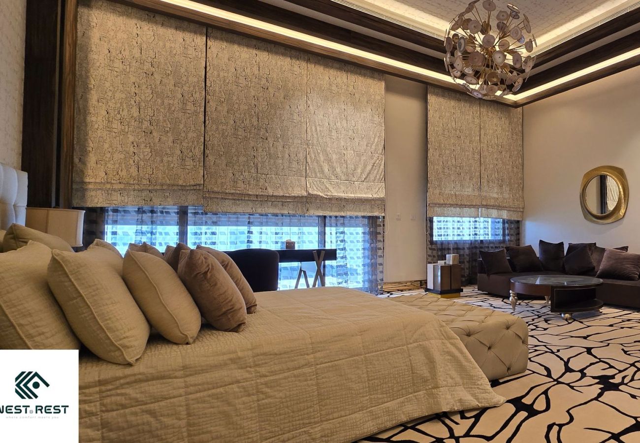 Villa in Dubai - Palatial 7-Bedroom Ultra-Luxury Villa with Private Diwan, Dual Pools, Private Lounge Club & Elite Finishes Villa in Dubai - Palatial 7-Bedroom Ultra-Luxury Villa with Private Diwan, Dual Pools, Private Lounge Club & Elite Finishes