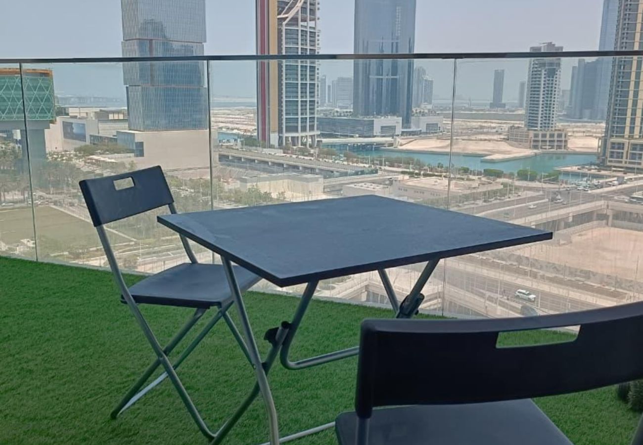 Apartment in Abu Dhabi - Elegant 1br Apt with balcony | Al Maryah Vista 1 