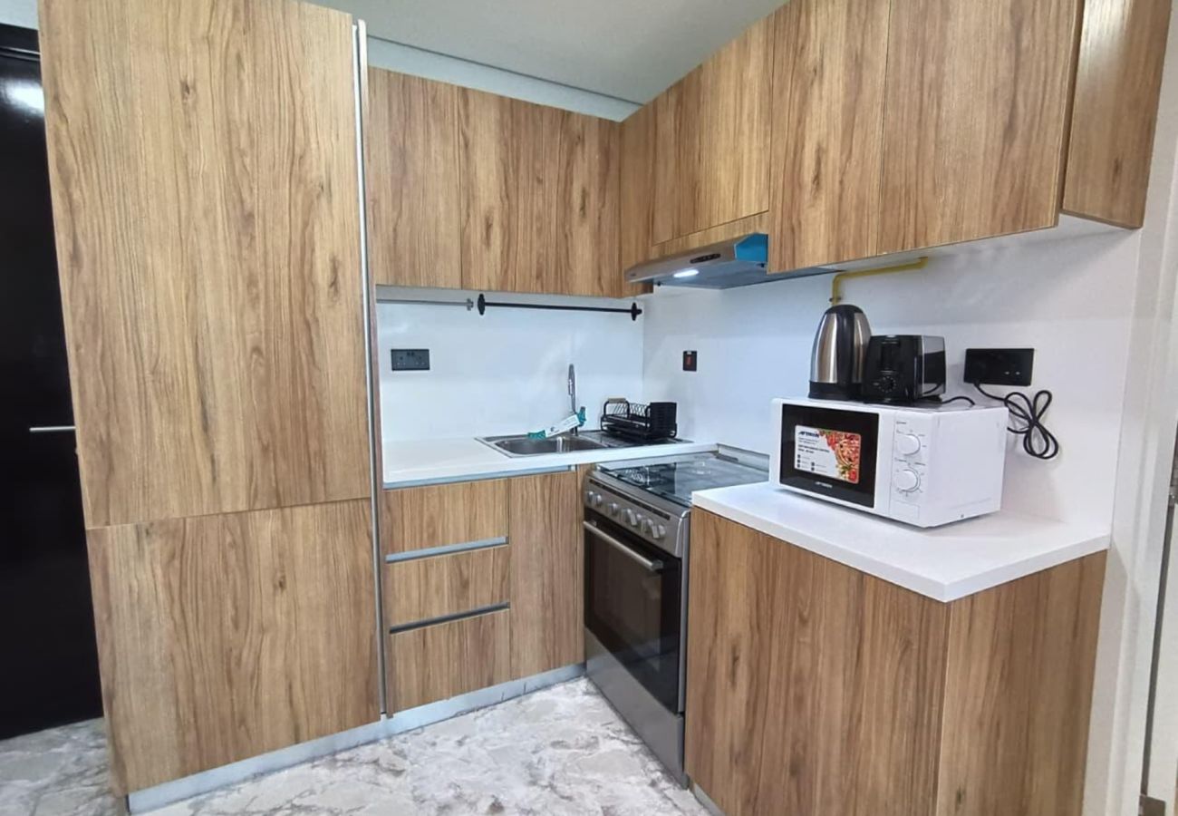 Apartment in Abu Dhabi - Elegant 1br Apt with balcony | Al Maryah Vista 1 