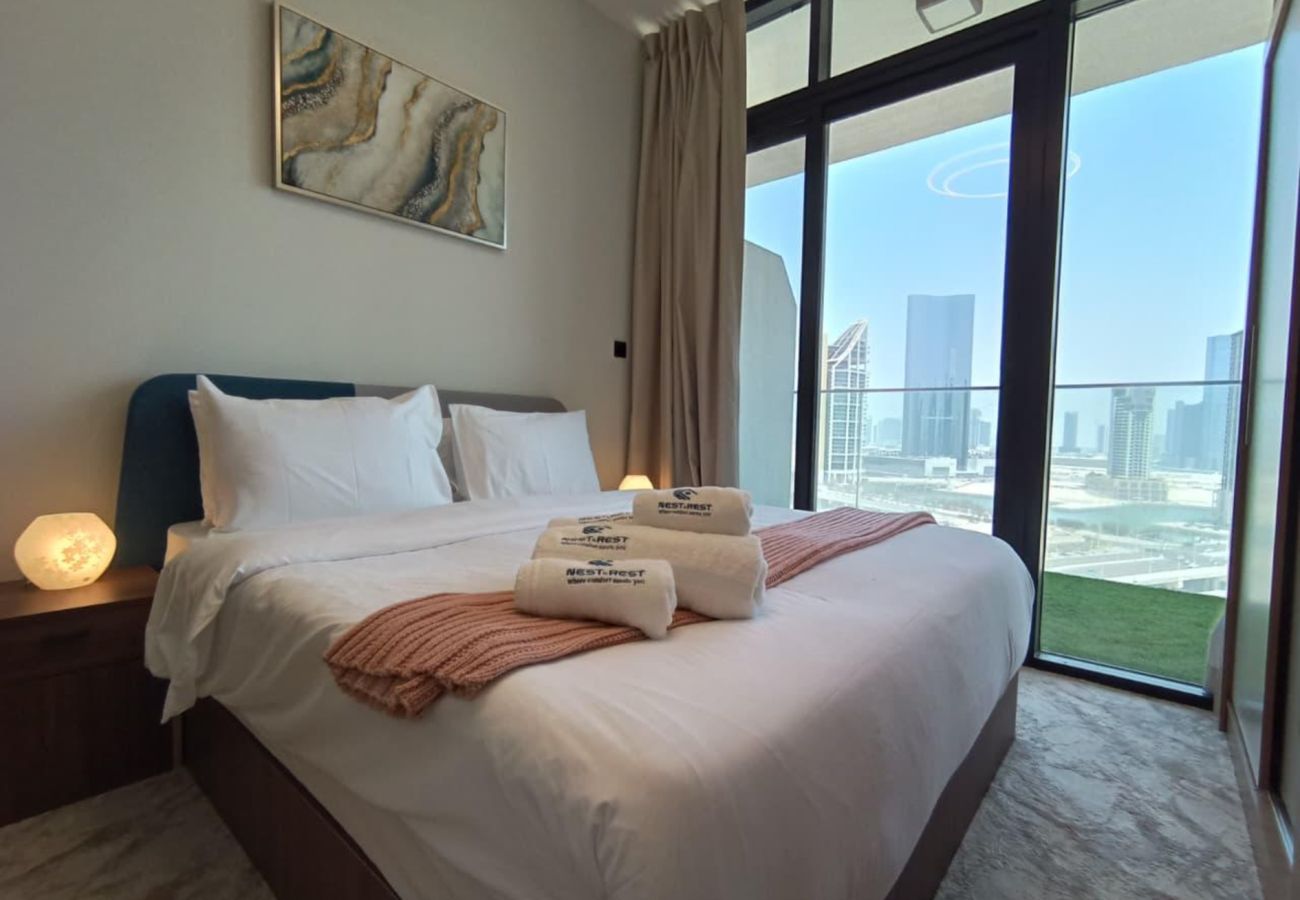 Apartment in Abu Dhabi - Elegant 1br Apt with balcony | Al Maryah Vista 1 