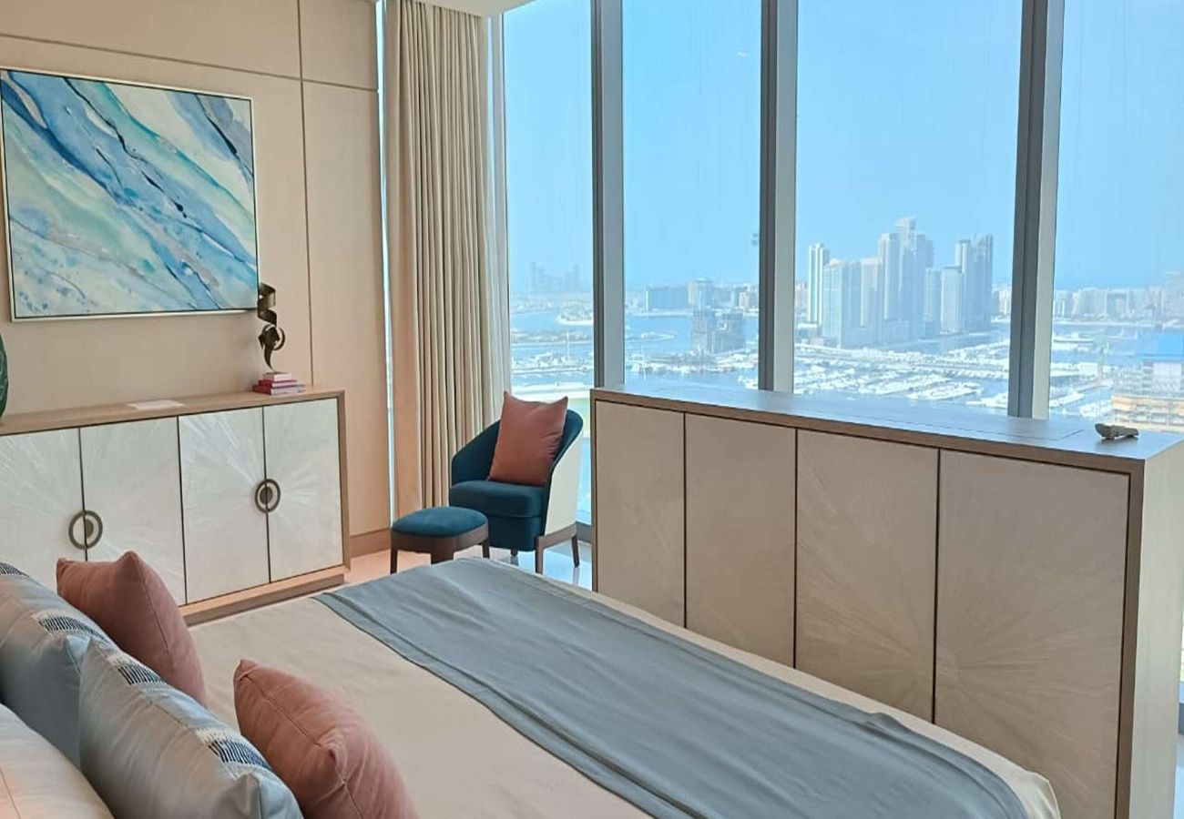 Studio in Dubai - Luxury Studio at FIVE Luxe JBR | Beach Access | Pool | Gym | Full Amenities