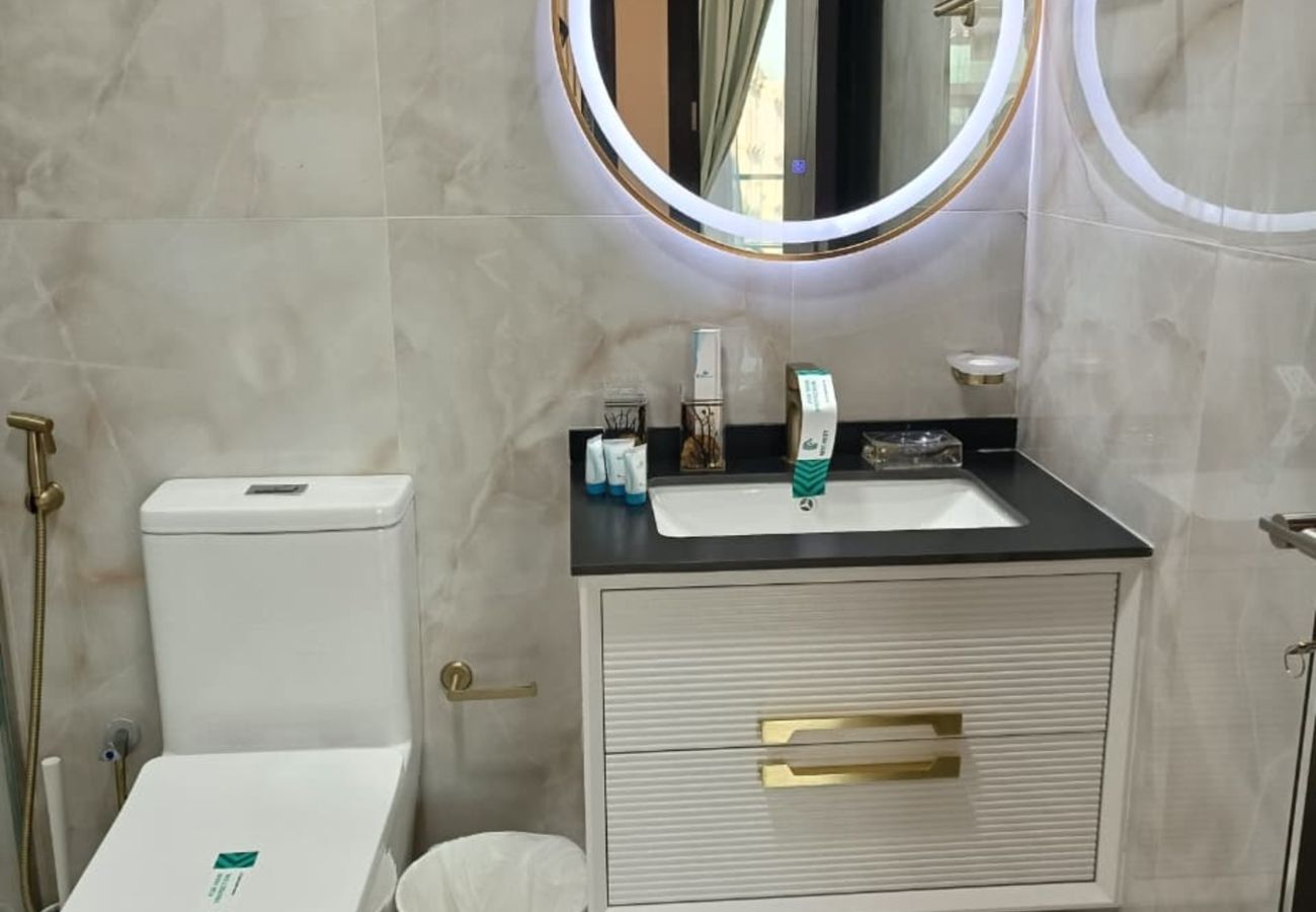 Apartment in Dubai - Fully Furnished 2-Bedroom Apartment in Gemz by Danube | Premium Amenities | Al Furjan