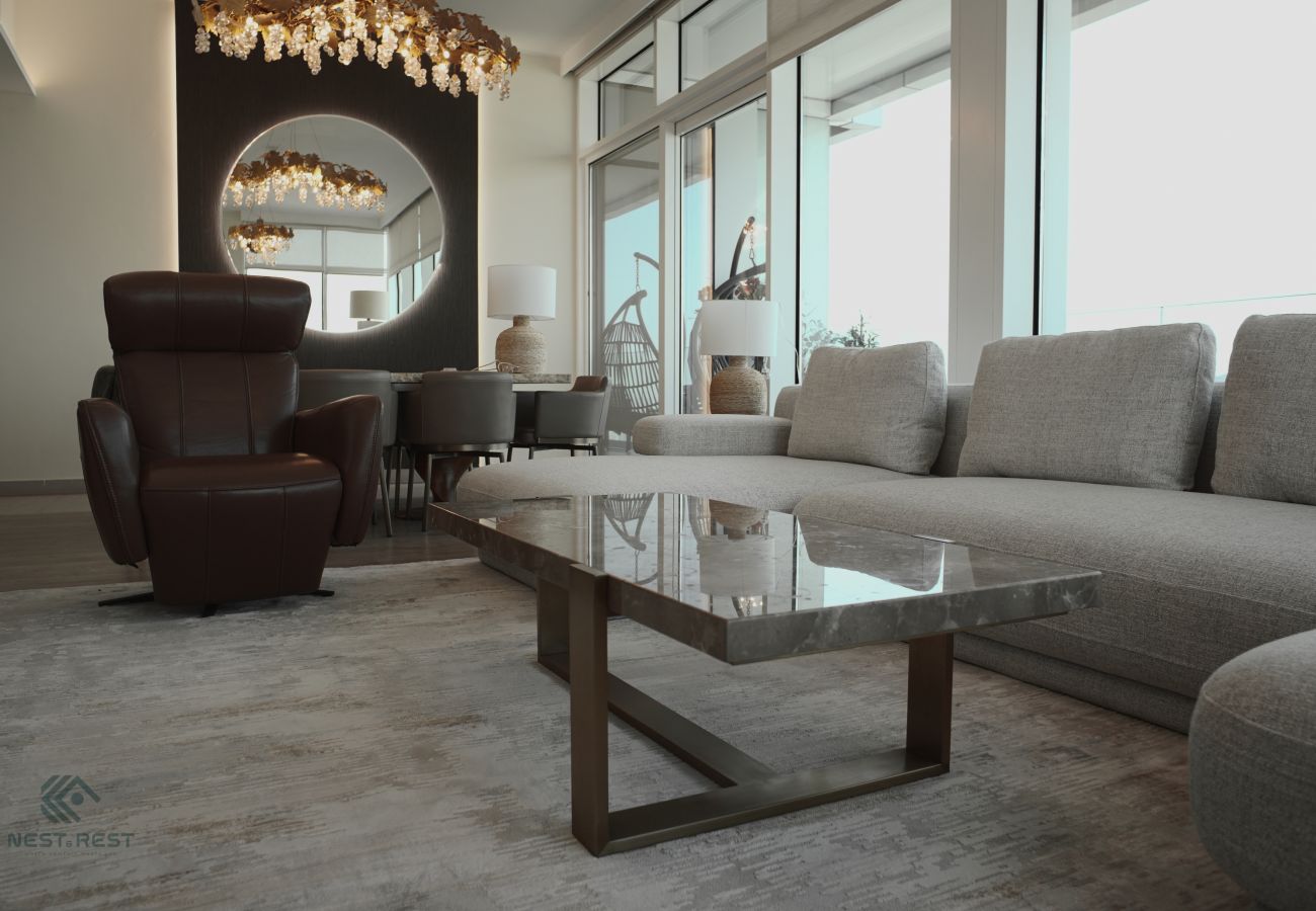 Apartment in Dubai - Modern 3-Bedroom Apartment in Park Gate Residence, Al Kifaf | Brand New & Fully Furnished