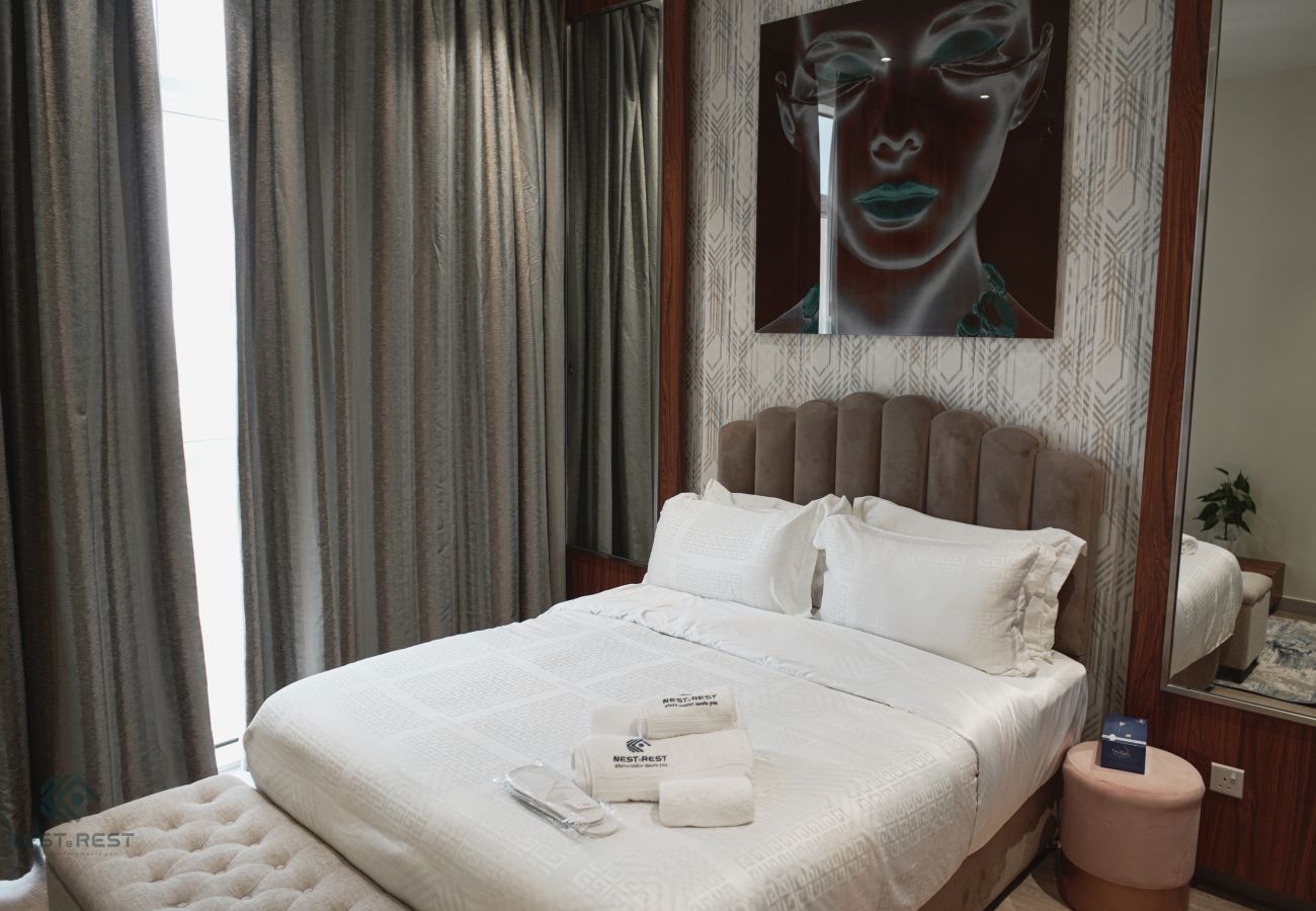 Apartment in Dubai - Modern 3-Bedroom Apartment in Park Gate Residence, Al Kifaf | Brand New & Fully Furnished