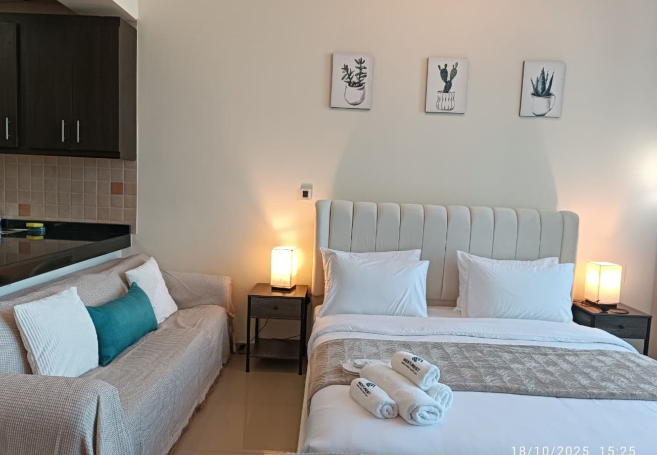 Studio in Abu Dhabi - Modern Fully Furnished Studio Apartment in Hydra Avenue, Al Reem Island – Comfort, Style & Convenience in the Heart of Abu Dhabi