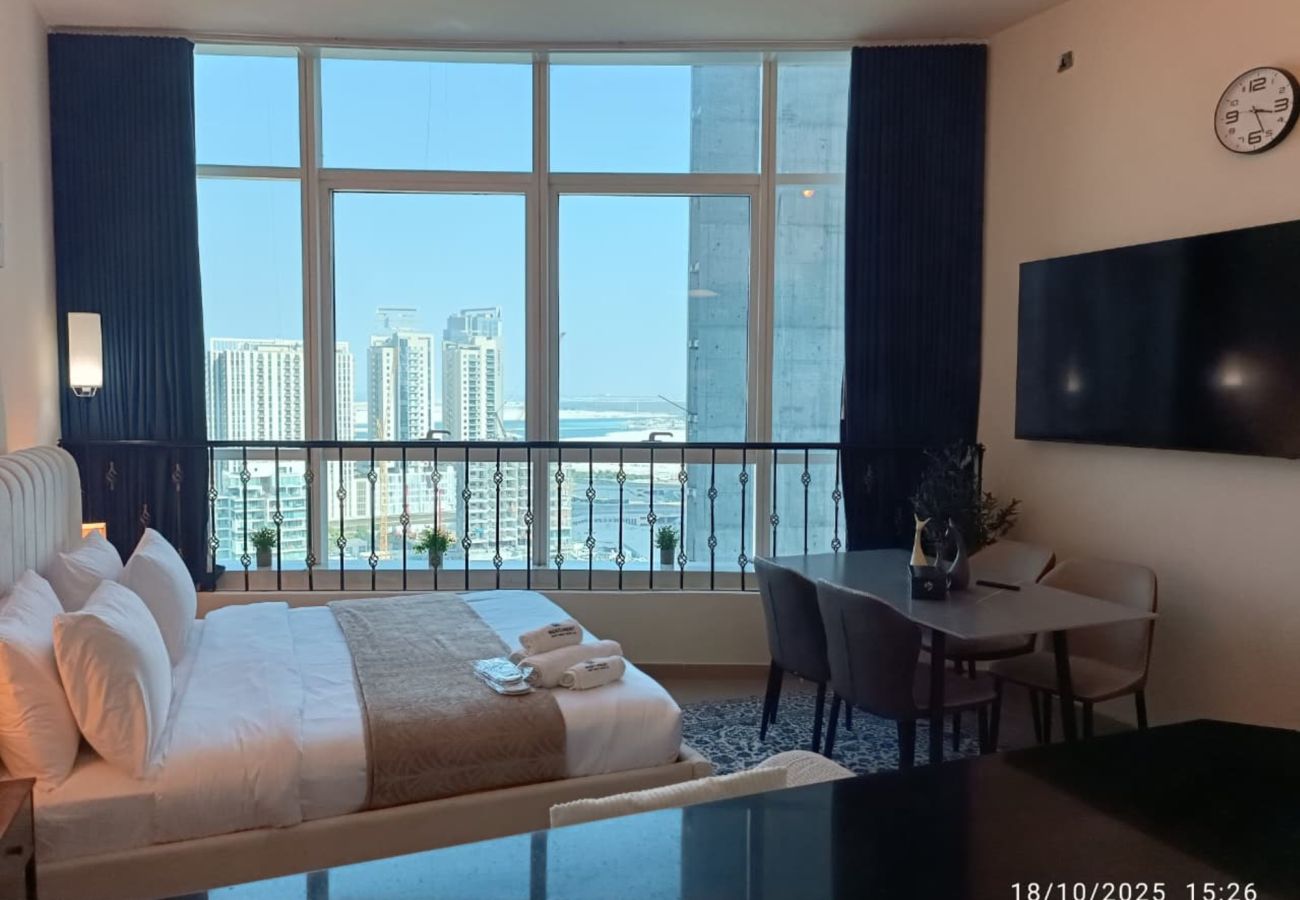 Studio in Abu Dhabi - Modern Fully Furnished Studio Apartment in Hydra Avenue, Al Reem Island – Comfort, Style & Convenience in the Heart of Abu Dhabi